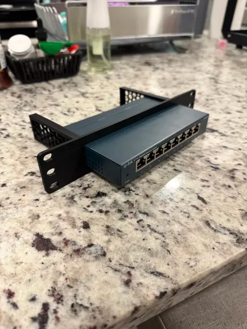 TP-Link 8 Port Switch (TL-SG108) 10 in Rack Mount — Image 3 of 5