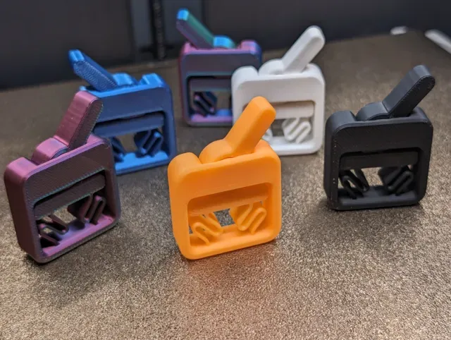 Print-in-Place Fidget Toggle Switch — Фото 7 из 9