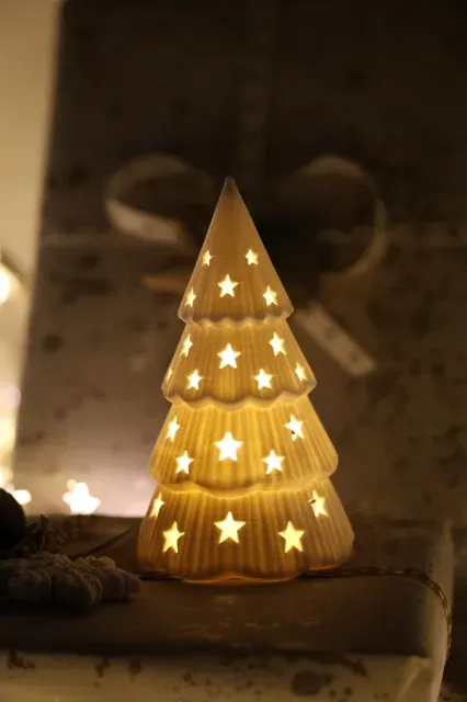 Christmas Tree with Star Windows & LED Tealight — Фото 24 из 27