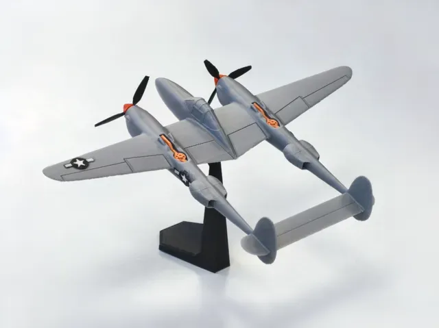 P-38 Lightning Aircraft Model - Scale 1:72 — Image 5 of 8