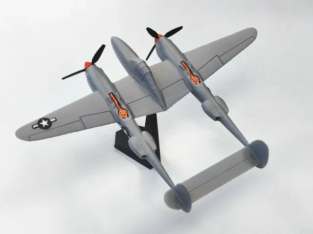 P-38 Lightning Aircraft Model - Scale 1:72 — Image 2 of 8