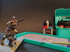 Paint Travel Case with Wet Palette
