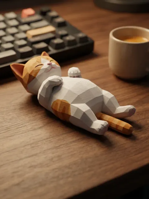 Low-Poly Sleepy Cat — Фото 5 из 6