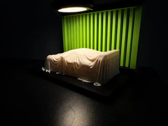 Porsche 911 GT3RS 992 Unveiling Car Display model! — Image 4 of 6