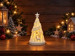 Leuchtender Weihnachtsbaum mit Rentier