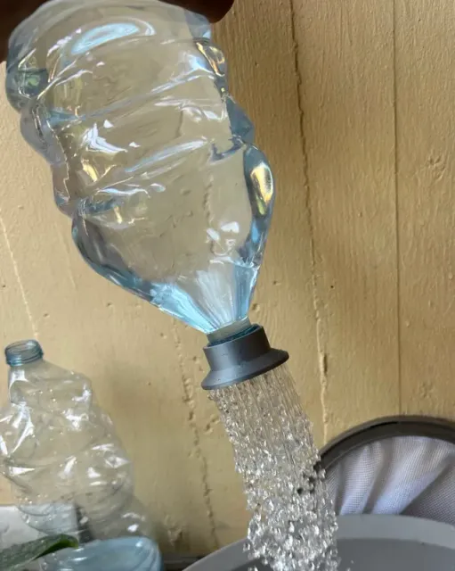 Bottle Shower Cap – Screw-On PET Bottle Sprinkler — Фото 4 из 5
