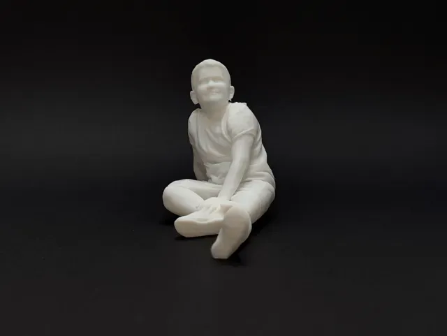 Relaxed Seated Boy - Realistic Child Diorama Figur — Фото 6 из 6
