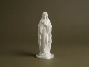 Virgin Mary Praying – Religious Figurine