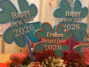 Frohes neues Jahr Happy new year 2026 Stecker
