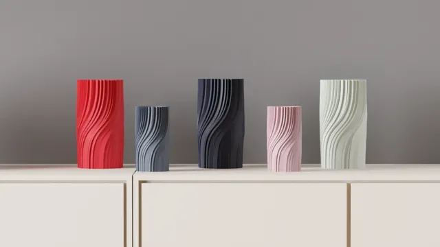Modern Vase. elegant twisted vase. Beautiful gift — Фото 4 из 9