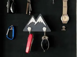 Mountain key holder