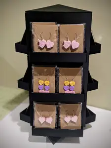 Spinning Jewelry Display