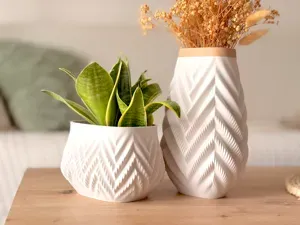 Kalis Duality – Dual-Color Chevron Vase Set & Tray