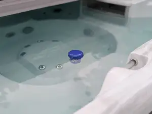 Bromine/Chlorine Tablet Floaty – Hot Tub Dispenser