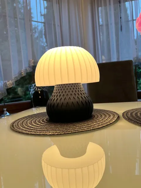 Mushroom lamp (E27 bulb) — Image 6 of 7