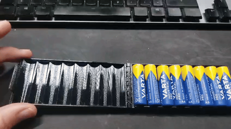Super slim print in place 8x battery case AAA&AA