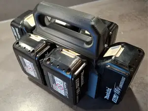 Makita Akkuträger / Makita Akkuhalter