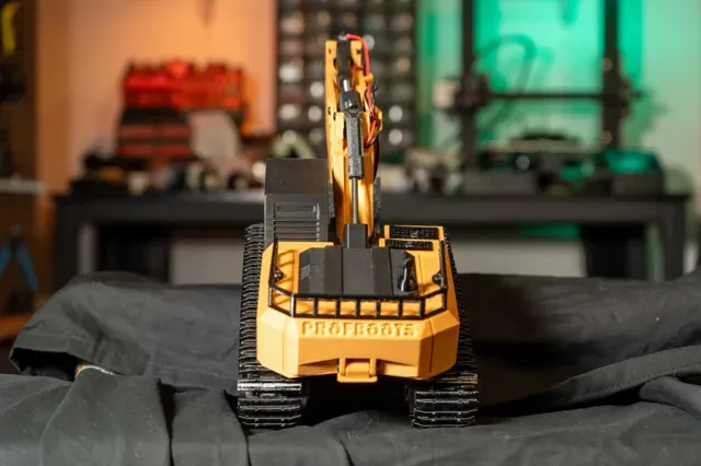 3D Printed RC Excavator — Фото 5 из 8