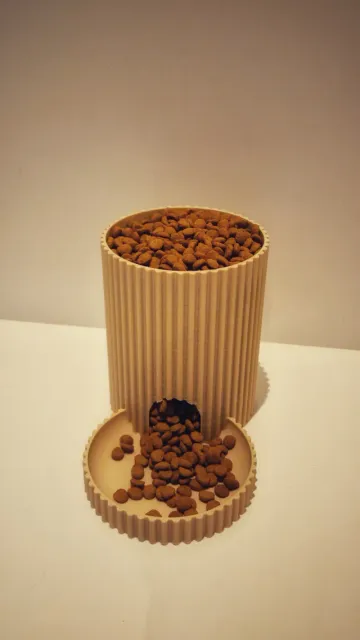 Stylish Auto Cat Feeder — Image 4 of 7
