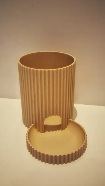 Stylish Auto Cat Feeder — Image 2 of 7