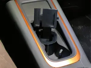 Cupra Born Handyhalter verstellbar
