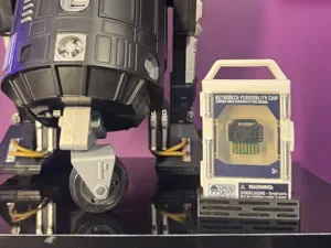 astromech personality chip Stand