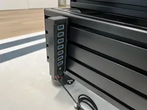 Extrusion mount for 7-port ORICO USB HUB 3.0