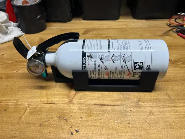 83mm Fire extinguisher mount — Image 3 of 5