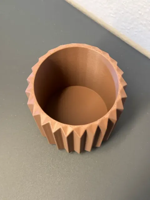Plant Pot Big Ribbed Triangle 1 — Фото 8 из 8