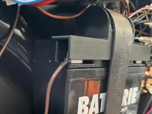 Batteriespanner V3.0 Simson S51 - mit Airtaghalter