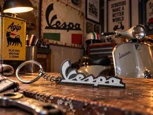 Vespa Keychain – Classic Logo