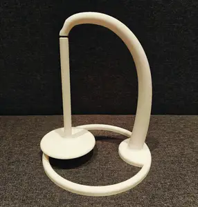 Rotating yarn holder