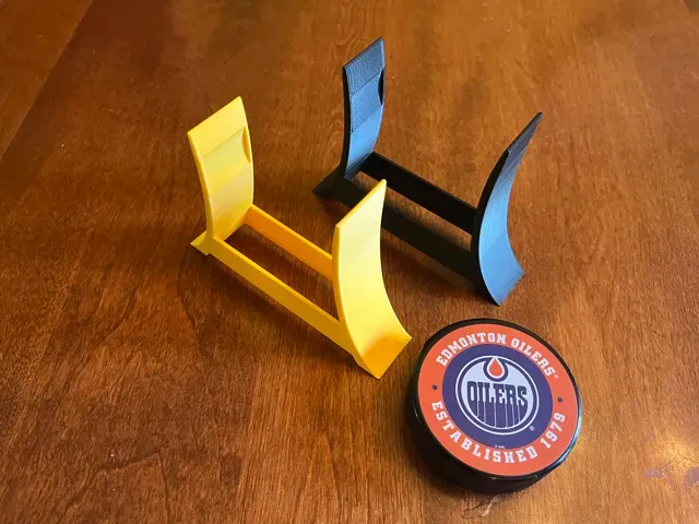 Hockey puck holder — Image 4 of 4