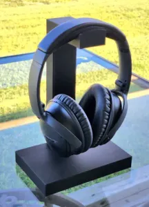 The Minimalistic Headset Hanger