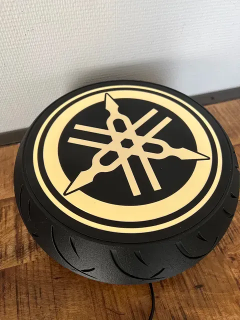 Motorcycle Tire Lightbox — Фото 3 из 15