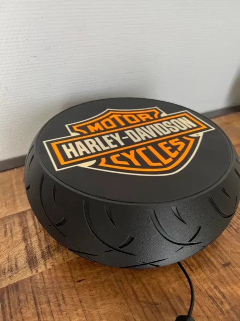 Motorcycle Tire Lightbox — Фото 11 из 15