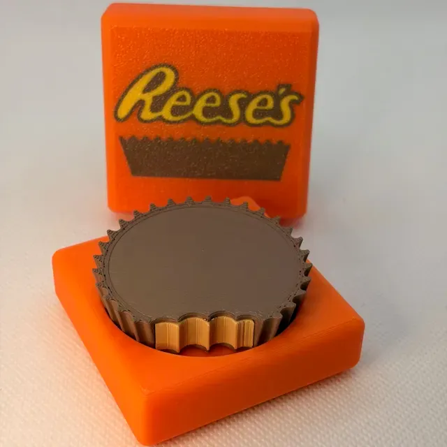 Reese's Peanut Butter Cup Clicker Fidget Toy — Image 16 of 17