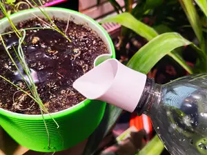 PET Bottle Watering Spout