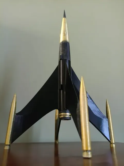 Sci-fi Model Rocket — Фото 2 из 8
