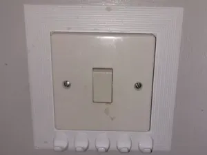 UK Light Switch Cover Plate with Key Hooks