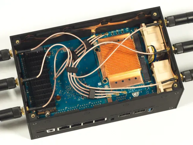 Case for Banana Pi BPI-R4 (Wall-Mounting Option) — Фото 6 из 10