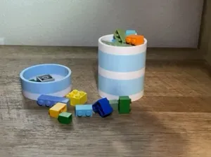 Multicolor Cylinder Container With A Lid