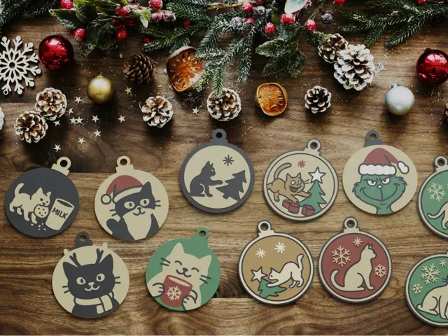 11 Christmas Cat Ornaments – Multicolor AMS Ready