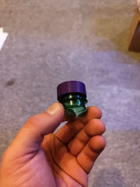 Bottle cap — Image 2 of 6