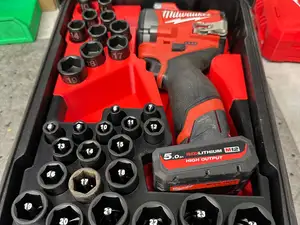 Milwaukee m12 3/8 & 1/2 stubby impact gen 3