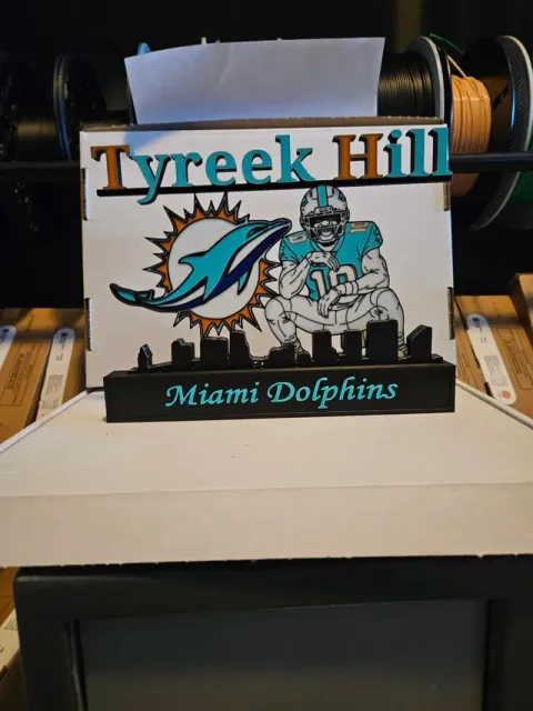 NFL - Miami Dolphins Tyreek Hill display — Фото 2 из 4