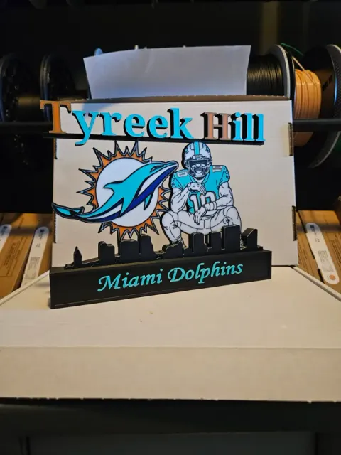 NFL - Miami Dolphins Tyreek Hill display — Фото 3 из 4