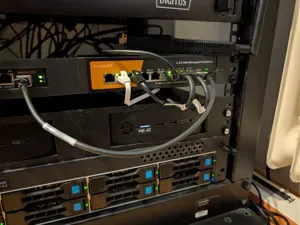 19" 1U Rack Mount keepLINK 9-Port 2.5G PoE Switch