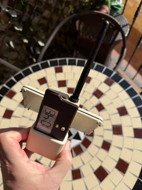 Wio Tracker L1 e-ink case and Solar Dock — Фото 9 из 10