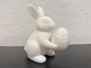 Osterhase mit Osterei